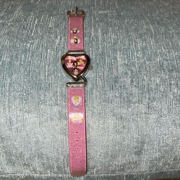 Little girls Disney Princess watch in perfect working condition - Picture 1 of 13